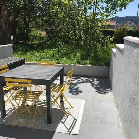 La Parenthese Geromoise Apartment *